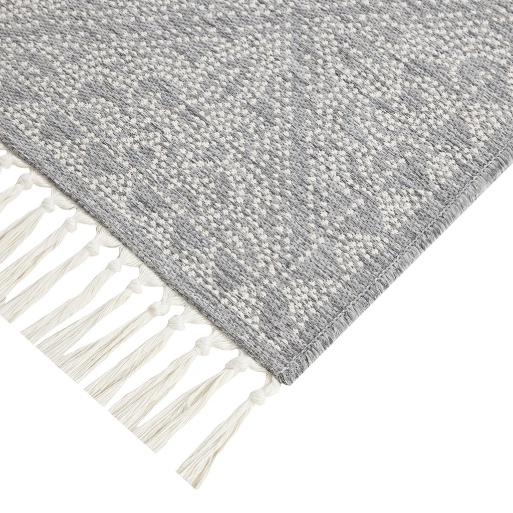 Grey Medallion Non-Skid 27" x 45" Accent Rug with Fringe H446