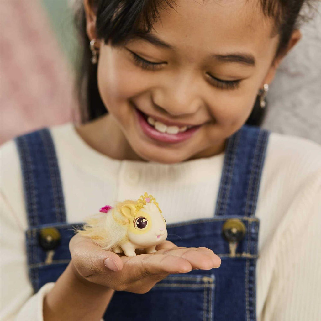 Interactive Mama Guinea Pig and Hutch with 3 Babies J15424