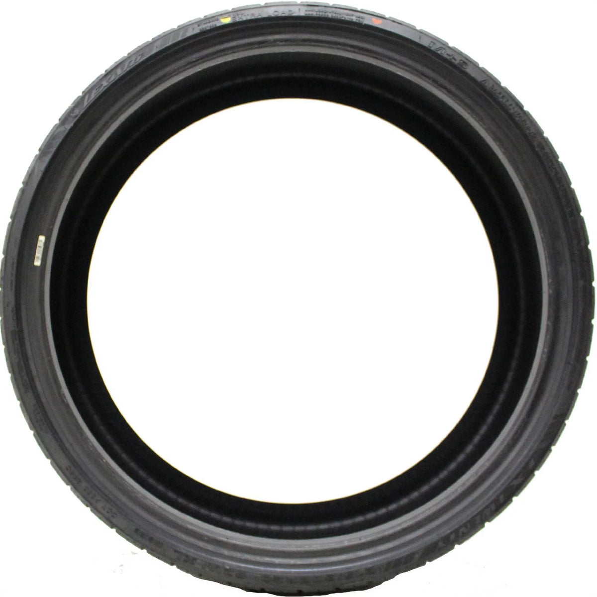 255/40ZR20 101W XL Passenger Tire J70079