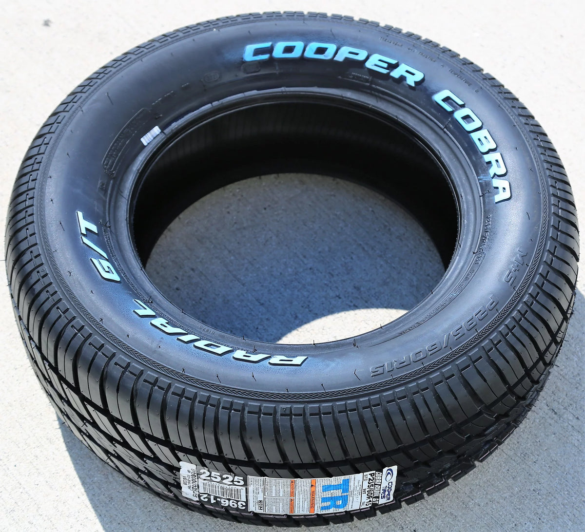 All Season P235/60R15 98T Passenger Tire O606