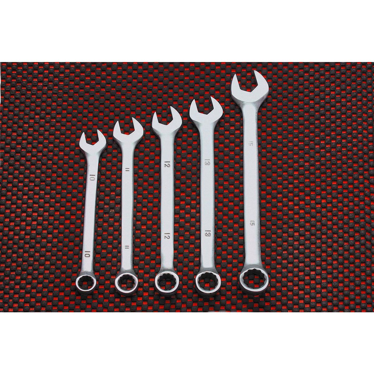 18 In. x 72 In. Nonslip Toolbox Mesh Liner E242143