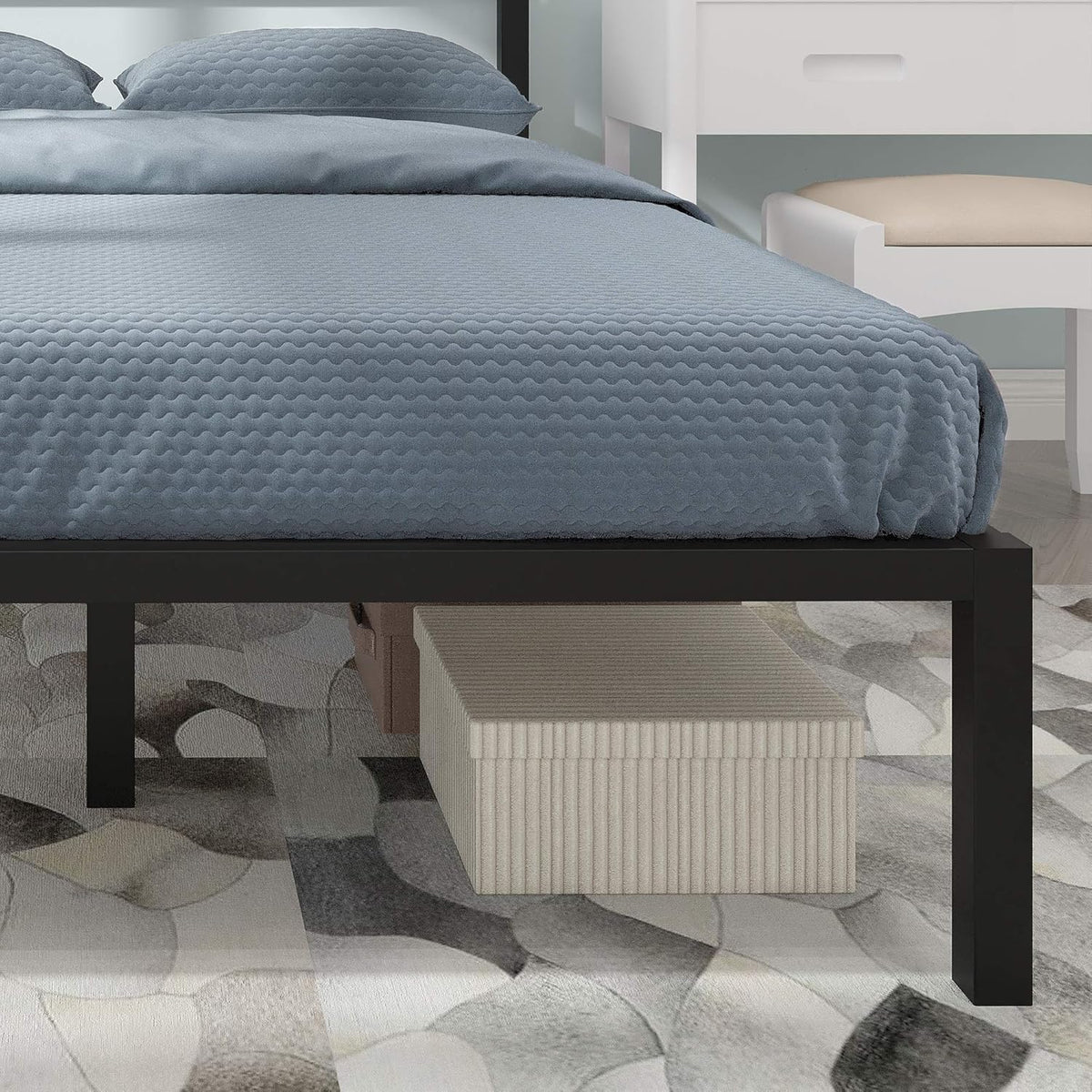 Full Size Black Metal Platform Bed Frame with Headboard Y89521