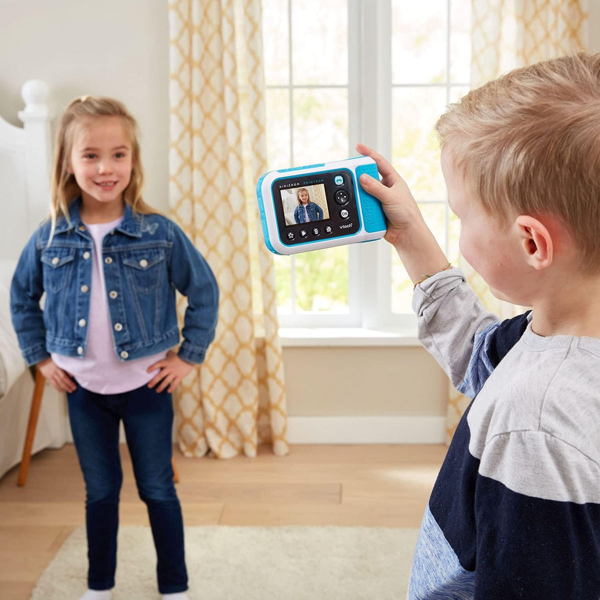 Blue Camera M41665