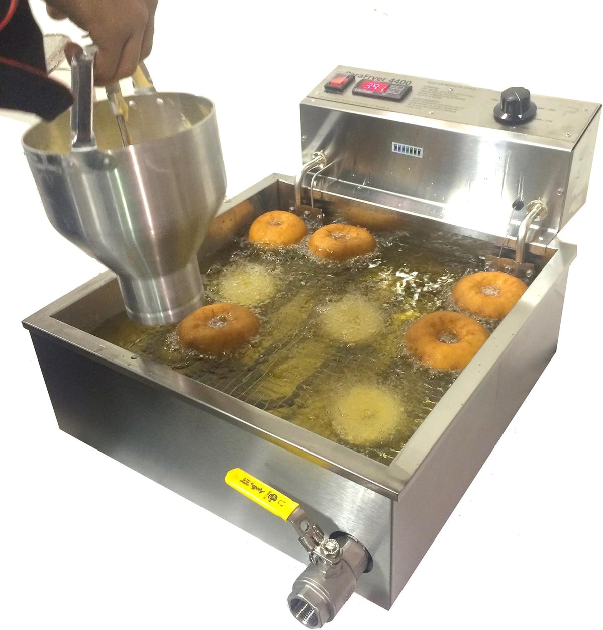 Funnel Cake Fryer Machine, 25 Pound Oil Capacity, 4400 Watts Electric 220 Volt W445