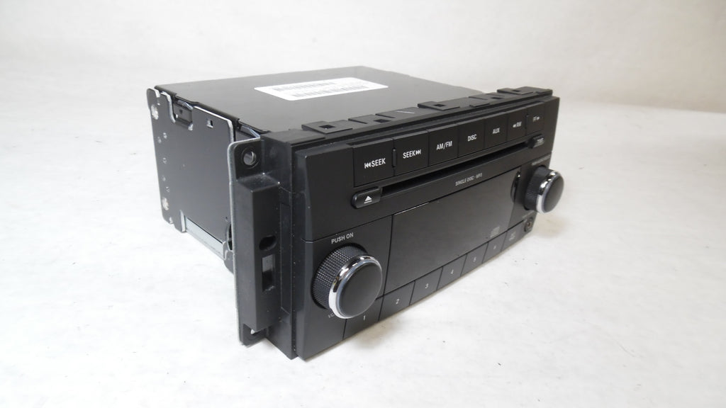 Pre-Owned 2009 2010 2011 Dodge Caravan CD MP3 Player Radio Receiver P1007