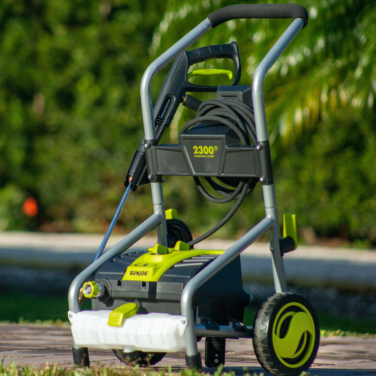 Electric Pressure Washer with Quick Connect Nozzles H72488